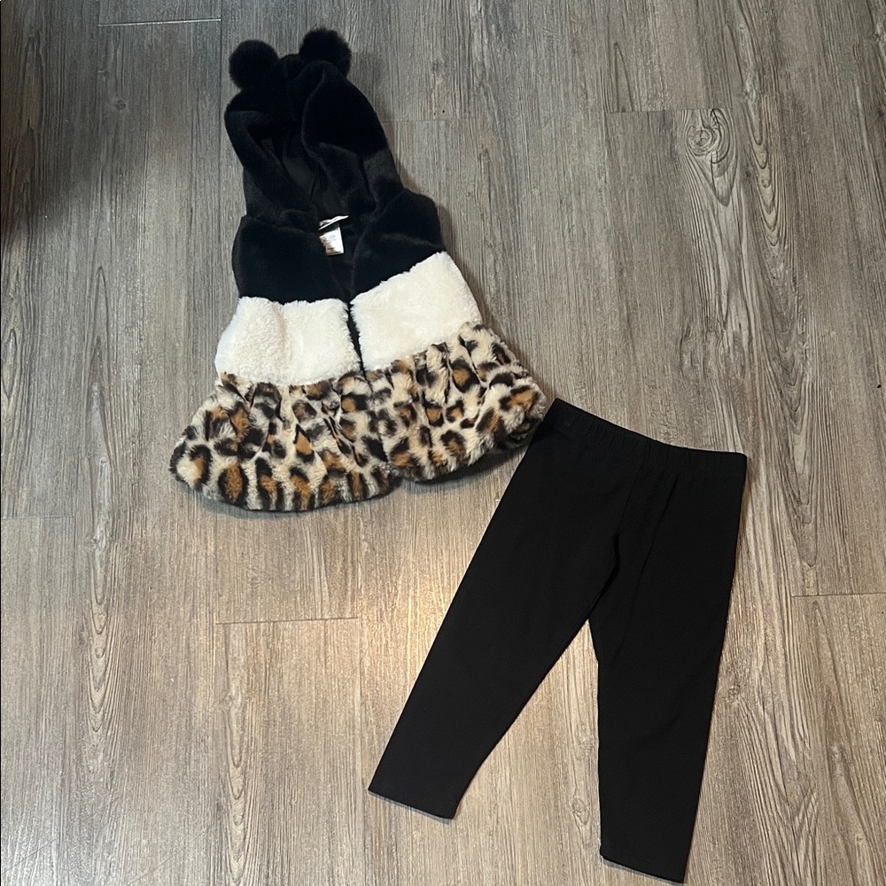 Rare Editions Fur Vest with black leggings- Size 2T